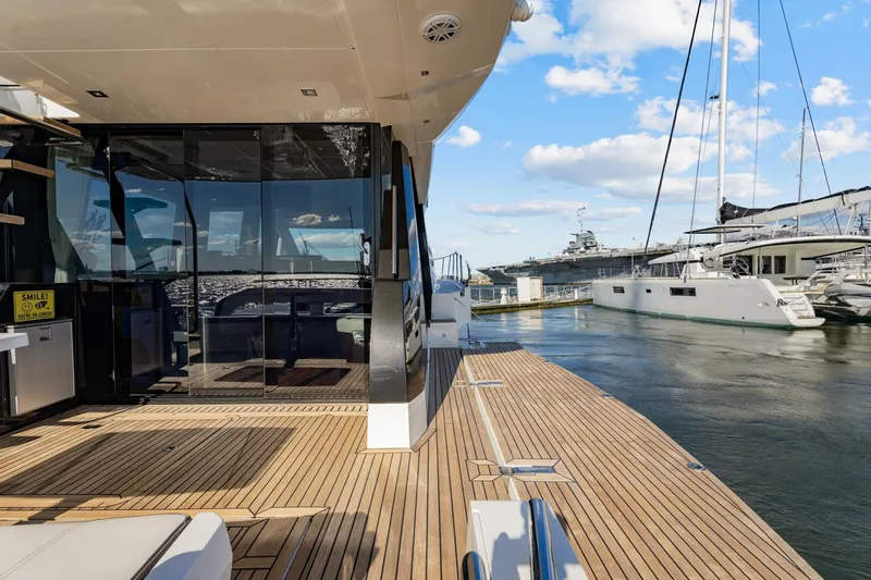  Yacht Photos Pics 2022 Galeon 500 Fly - Image 24