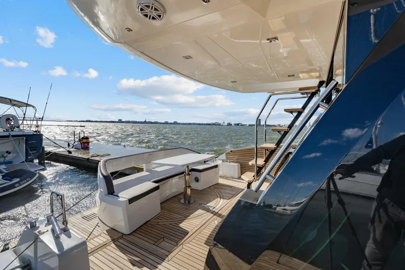  Yacht Photos Pics 2022 Galeon 500 Fly - Image 21
