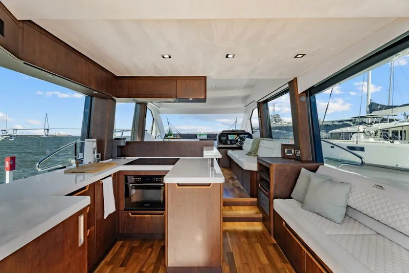  Yacht Photos Pics 2022 Galeon 500 Fly - Image 29