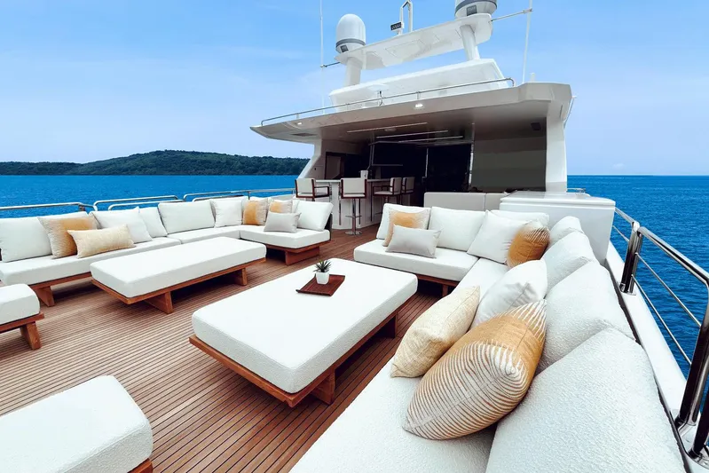 Horizon Fd90-234 / Available Flibs 2025 Yacht Photos Pics Horizon FD90 Hull 34