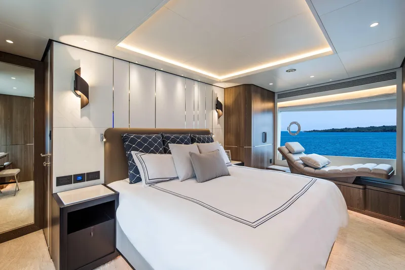 Horizon Fd90-234 / Available Flibs 2025 Yacht Photos Pics Horizon FD90 Hull 34