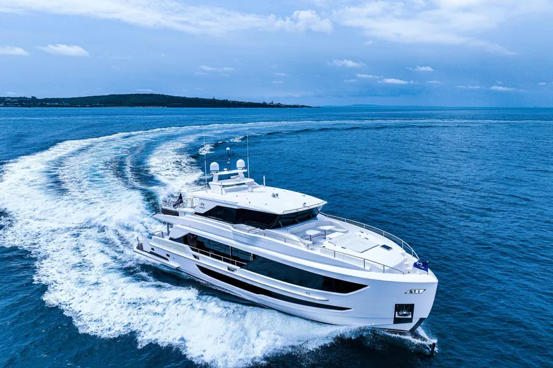 Horizon Fd90-234 / Available Flibs 2025 Yacht Photos Pics Horizon FD90 Hull 34