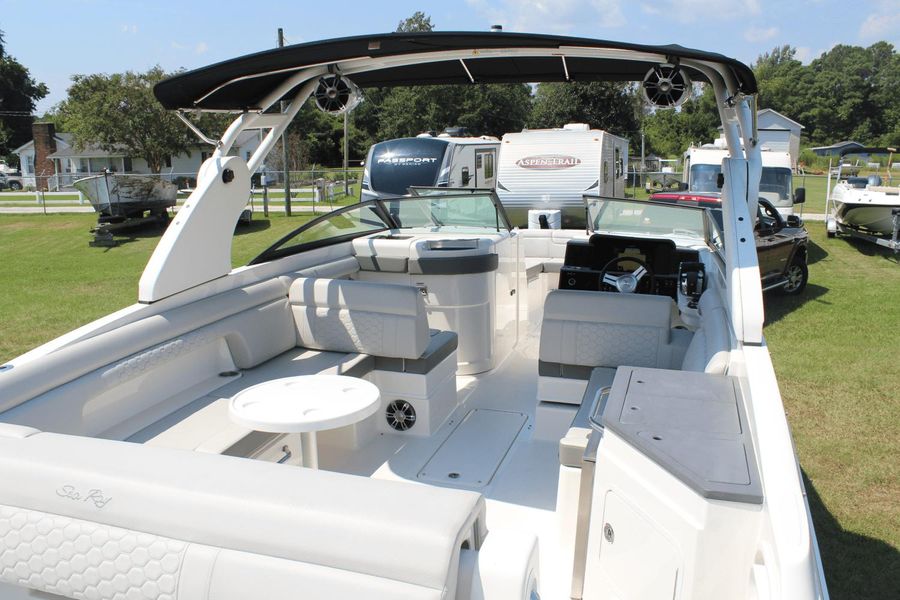 2021 Sea Ray 290 SDX-OB