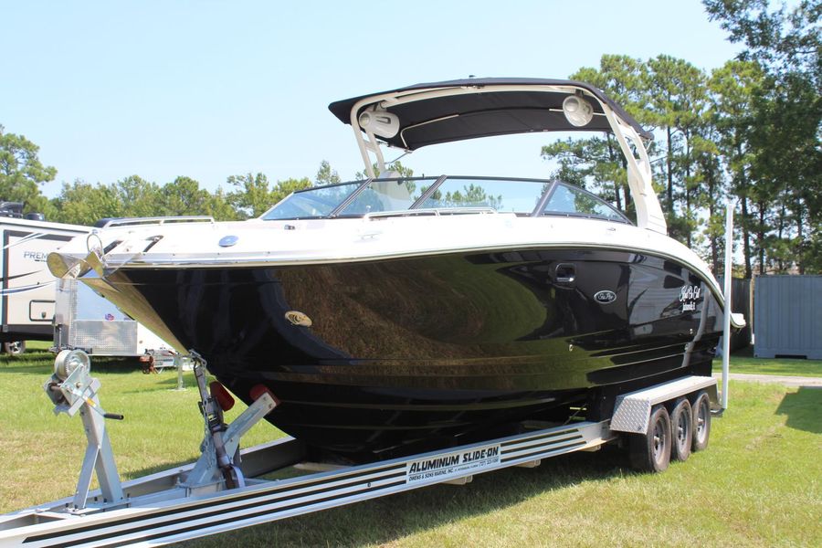 2021 Sea Ray 290 SDX-OB