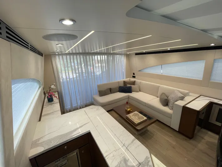 Blade Yacht Photos Pics Luxurious interior of a 2007 Pantera 80 GT yacht with modern furnishings and elegant decor.