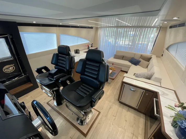 Blade Yacht Photos Pics Luxurious interior of a 2007 Pantera 80 GT yacht with plush seating and modern amenities.