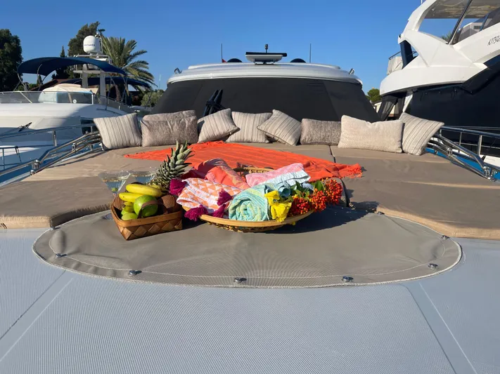 Blade Yacht Photos Pics 