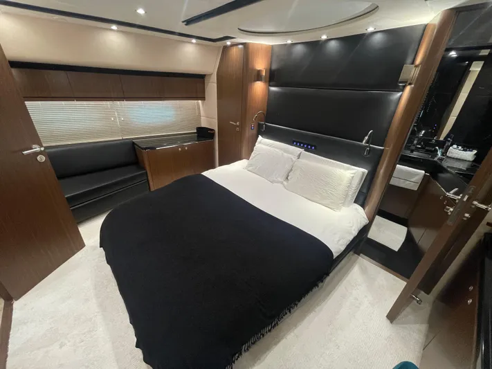 Blade Yacht Photos Pics 