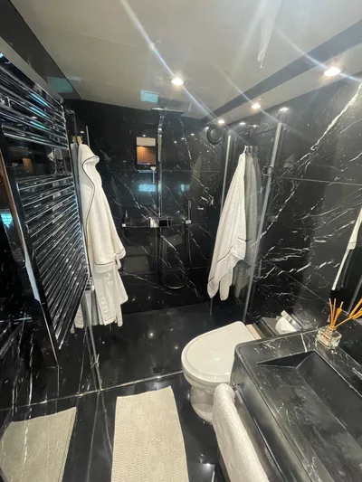 Blade Yacht Photos Pics 