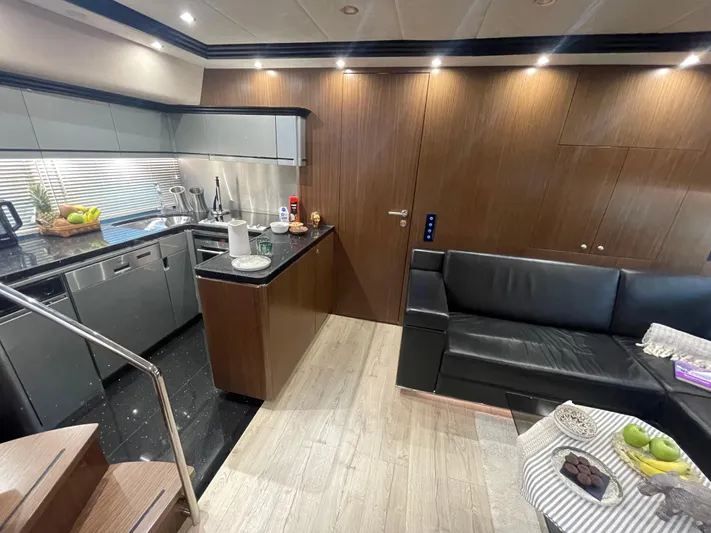 Blade Yacht Photos Pics 