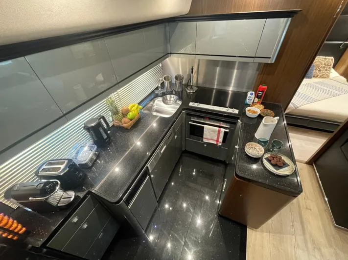 Blade Yacht Photos Pics 