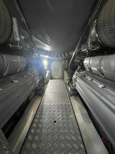 Blade Yacht Photos Pics 