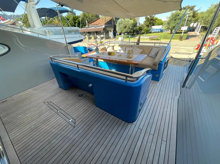 Blade Yacht Photos Pics 