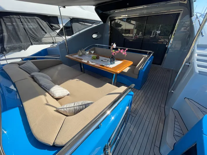 Blade Yacht Photos Pics 