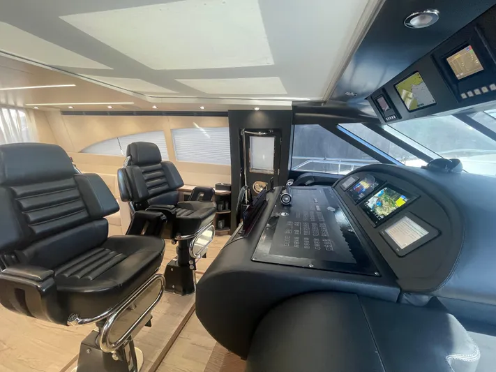 Blade Yacht Photos Pics 