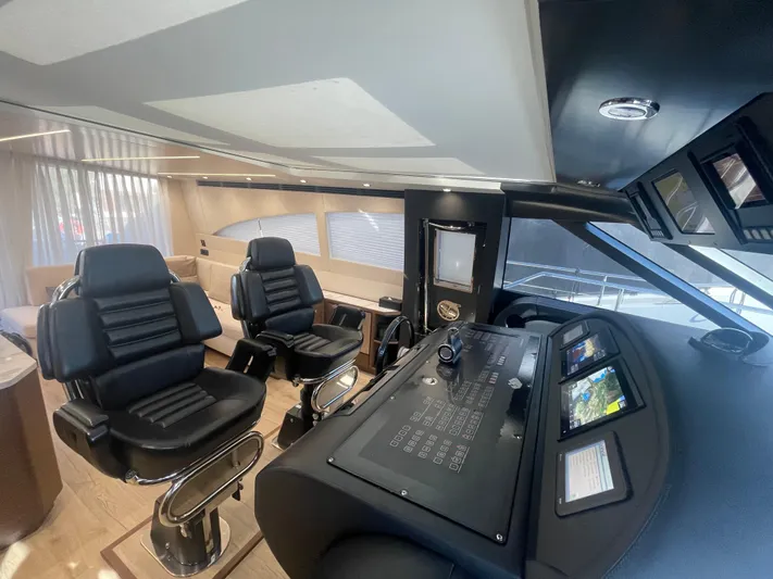 Blade Yacht Photos Pics 