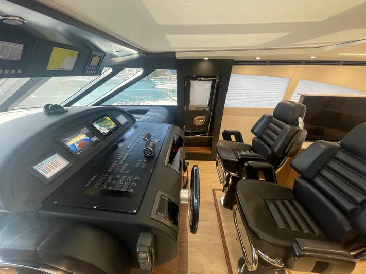 Blade Yacht Photos Pics 