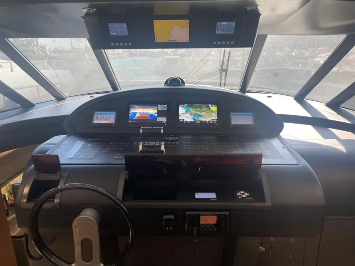 Blade Yacht Photos Pics 