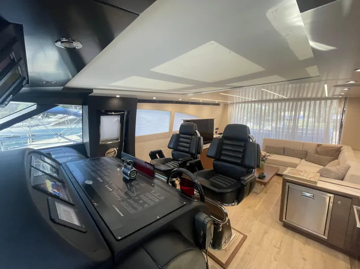 Blade Yacht Photos Pics 