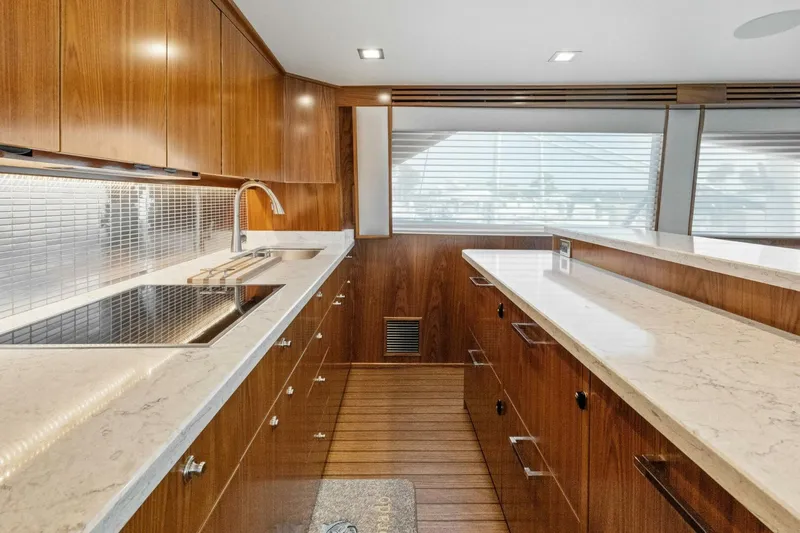 El Dorado Yacht Photos Pics 2022 Viking 68 CNV