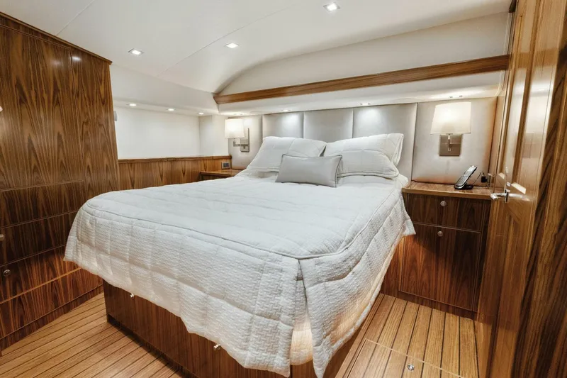 El Dorado Yacht Photos Pics 2022 Viking 68 CNV