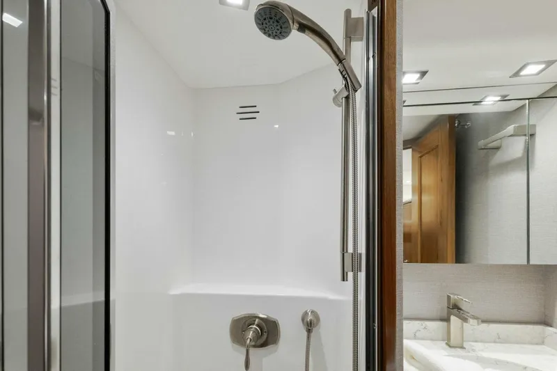 El Dorado Yacht Photos Pics 2022 Viking 68 CNV