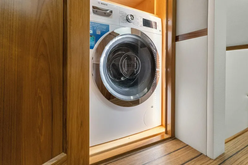 El Dorado Yacht Photos Pics 2022 Viking 68 CNV