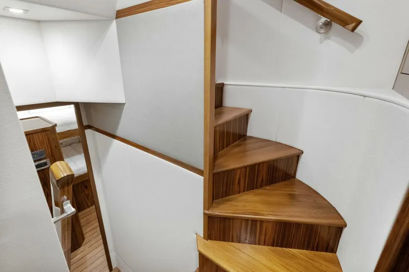 El Dorado Yacht Photos Pics 2022 Viking 68 CNV