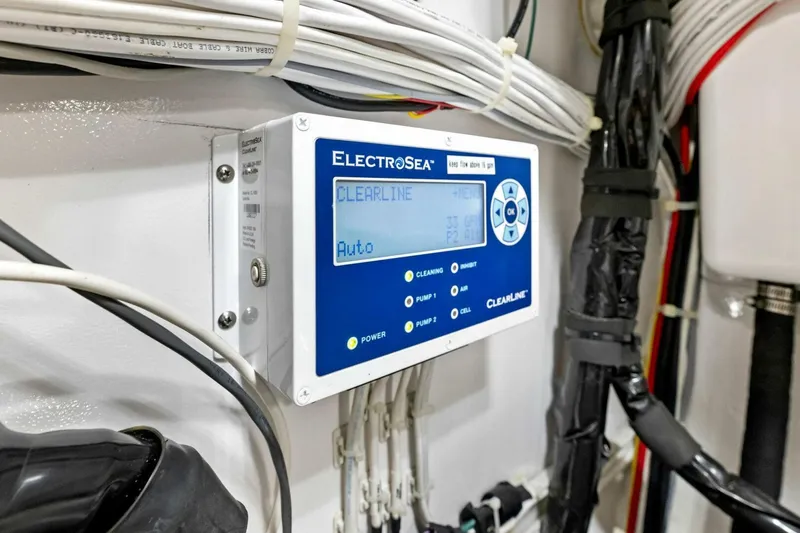 El Dorado Yacht Photos Pics 2022 Viking 68 CNV