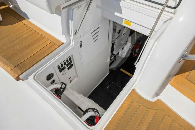 El Dorado Yacht Photos Pics 2022 Viking 68 CNV