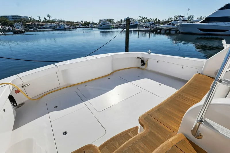 El Dorado Yacht Photos Pics 2022 Viking 68 CNV