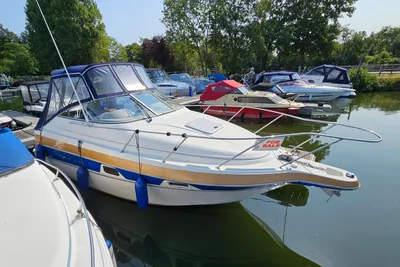 1998 Maxum 2400 SCR