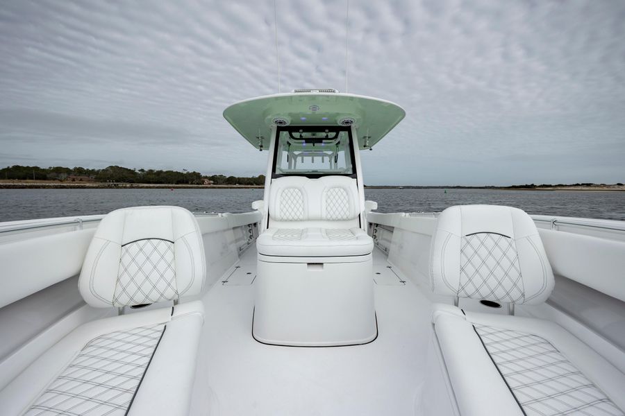 2022 Sportsman Open 322 Center Console