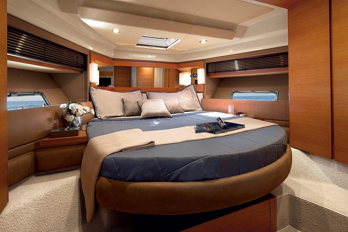 2013 Azimut 45 