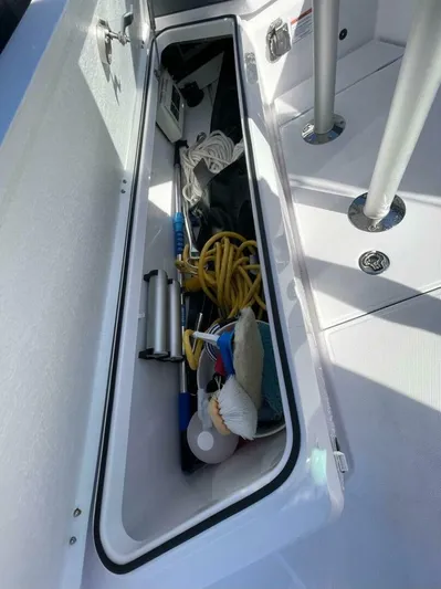  Yacht Photos Pics 2023 Axopar 28 Cabin Wetbar - Image 29