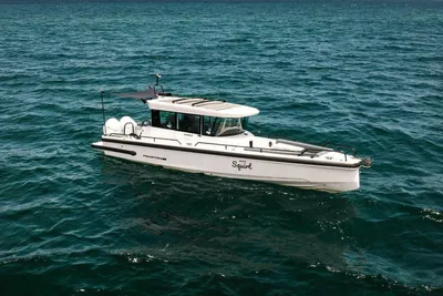 Axopar 28 Cabin Wetbar