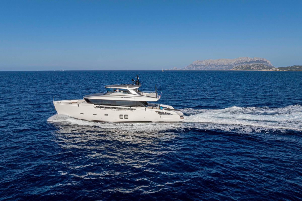 2025 Sanlorenzo 77 