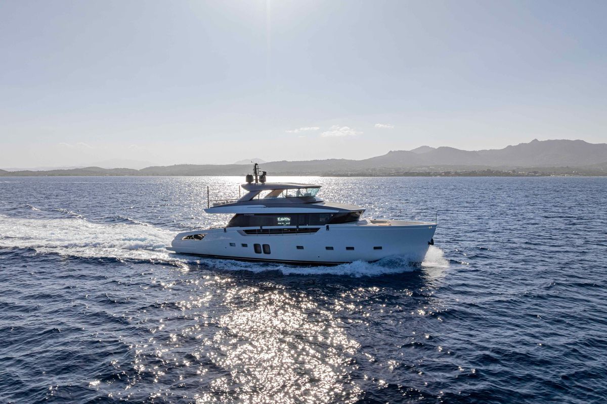 2025 Sanlorenzo 77 
