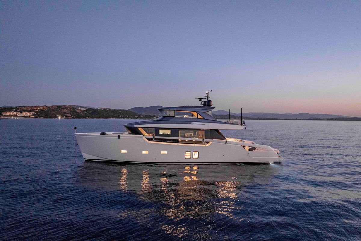 2025 Sanlorenzo 77 