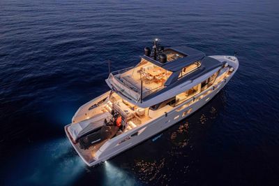 Yacht