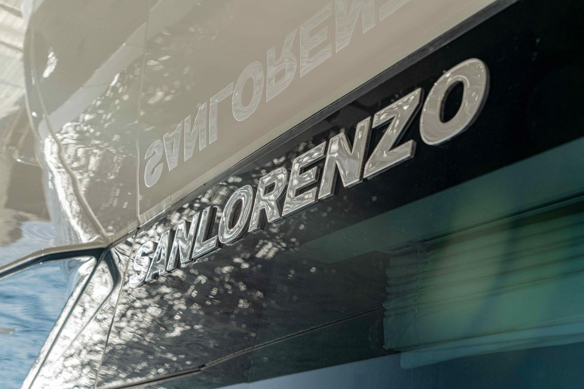 2025 Sanlorenzo 77 
