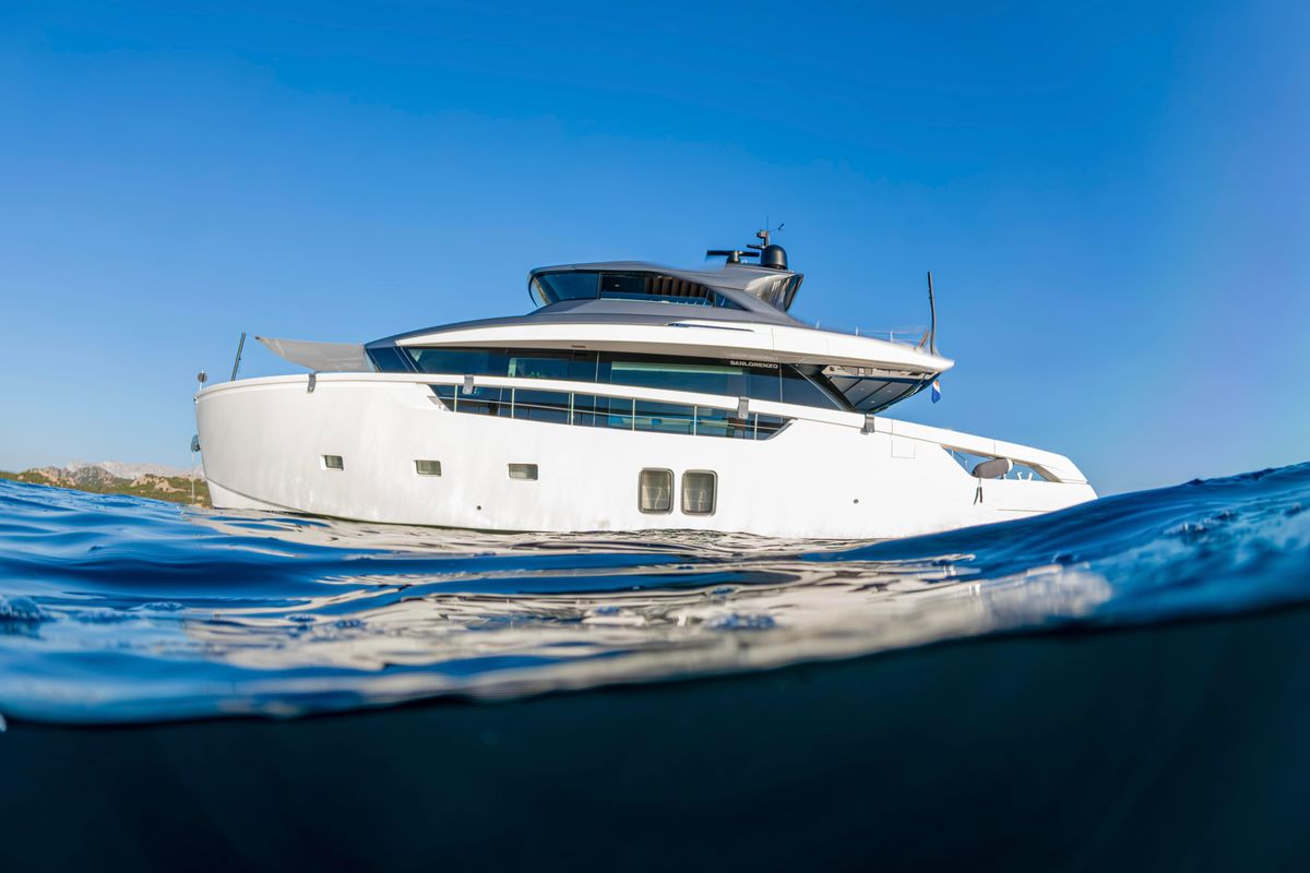 2025 Sanlorenzo 77 
