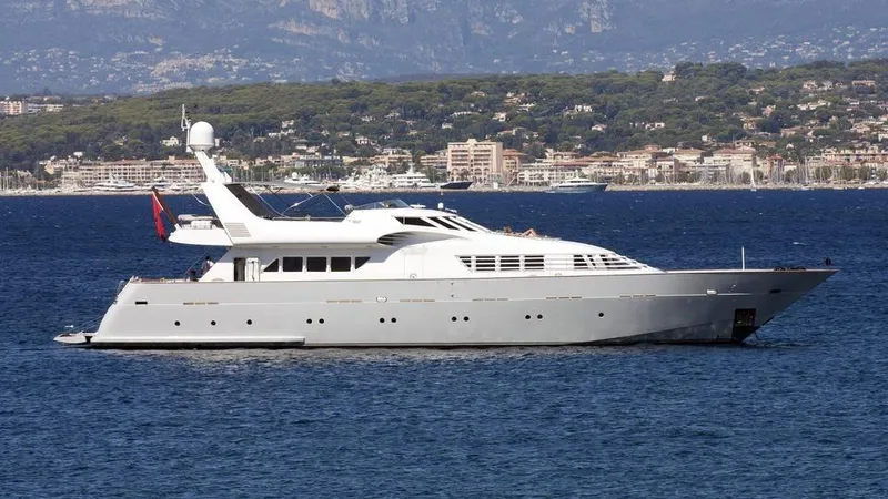 An Yacht Photos Pics 