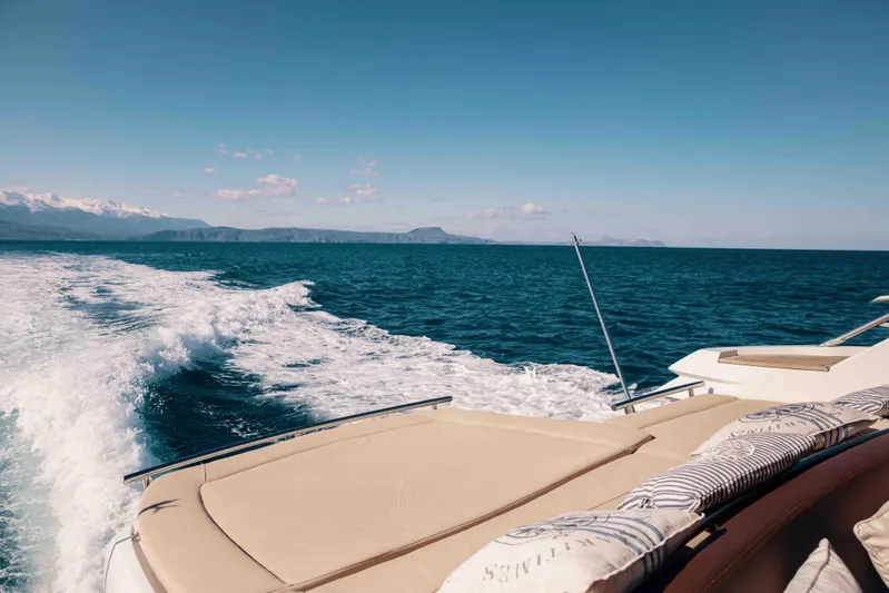  Yacht Photos Pics Luxury Sessa Marine C46 yacht cruising on open sea, 2008 model.