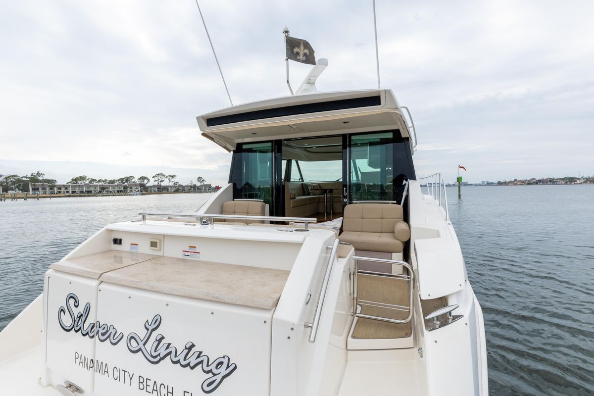 2015 Tiara Yachts 44 