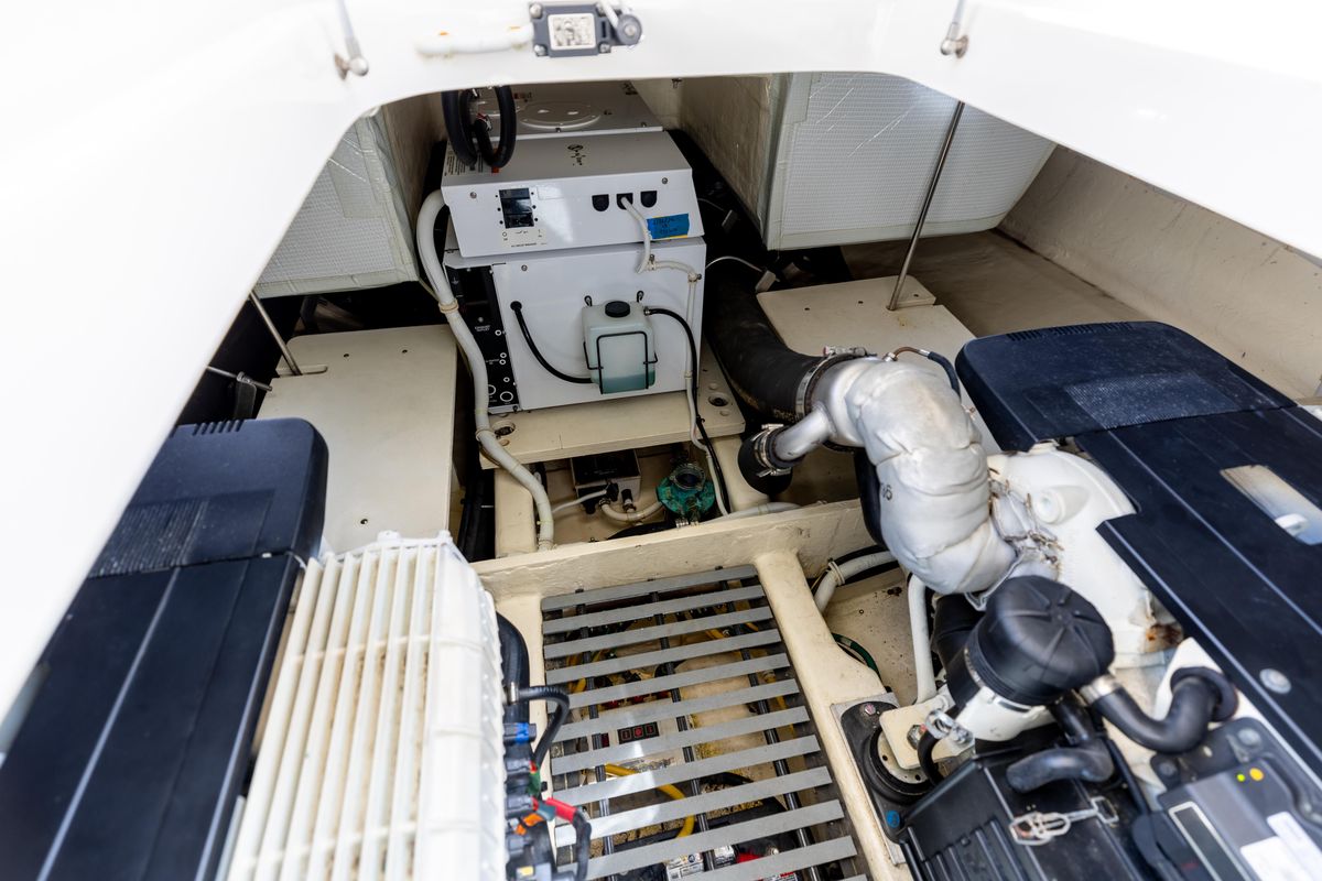 2015 Tiara Yachts 44 