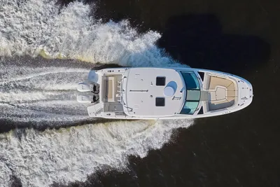 Boston Whaler 320 Vantage