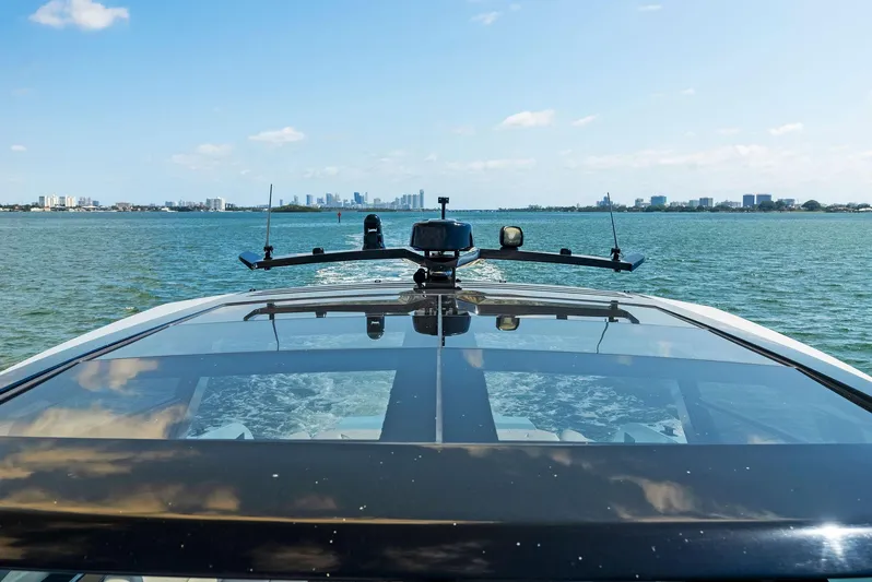 Shaloha Yacht Photos Pics 