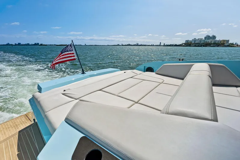 Shaloha Yacht Photos Pics 