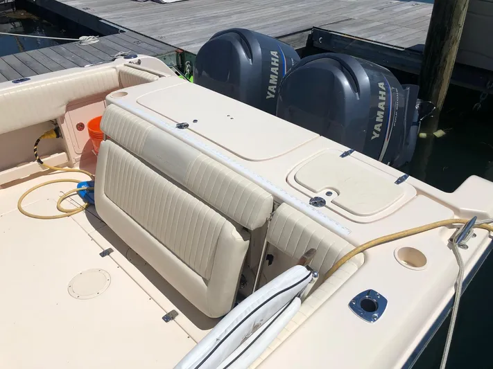  Yacht Photos Pics 2009 Grady-White CHESAPEAKE boat with Yamaha engines at dock.